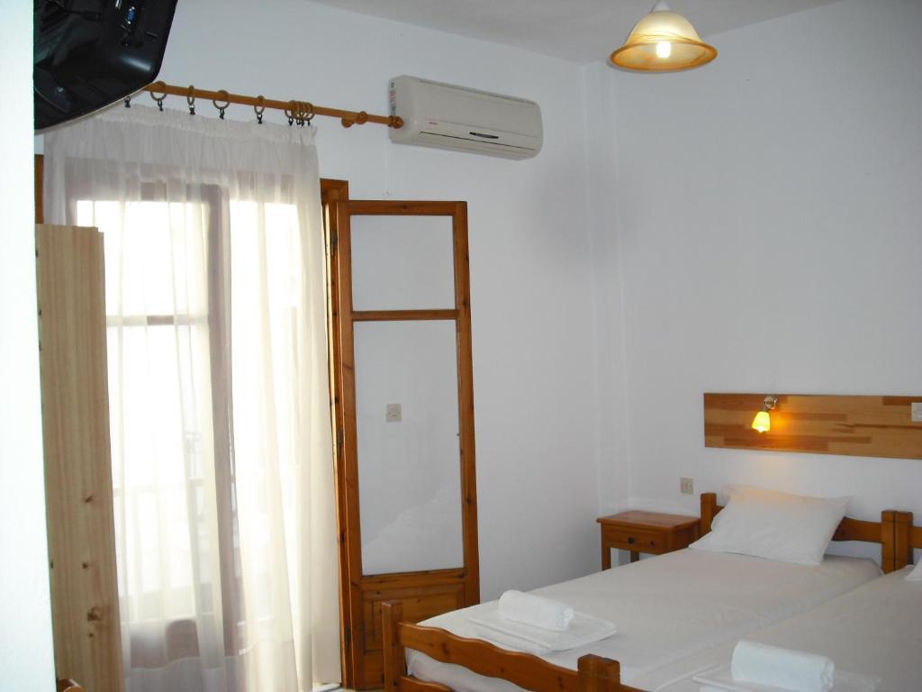 Anastasis Rental Rooms Skiathos Town Room photo